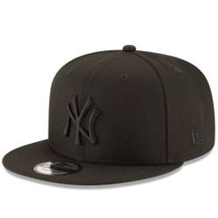 New Era 9Fifty Snapback New York Yankees Black on Black Cap